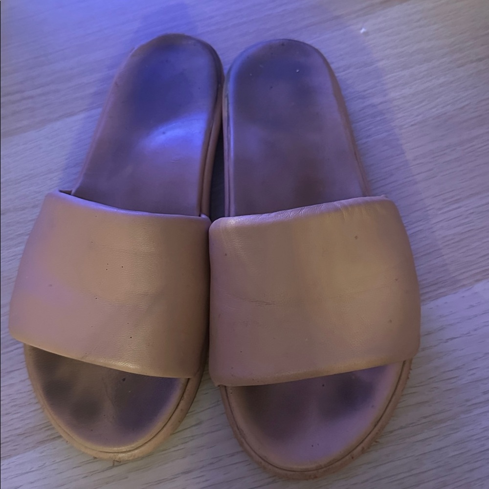 Beek Light Brown Slide Sandals